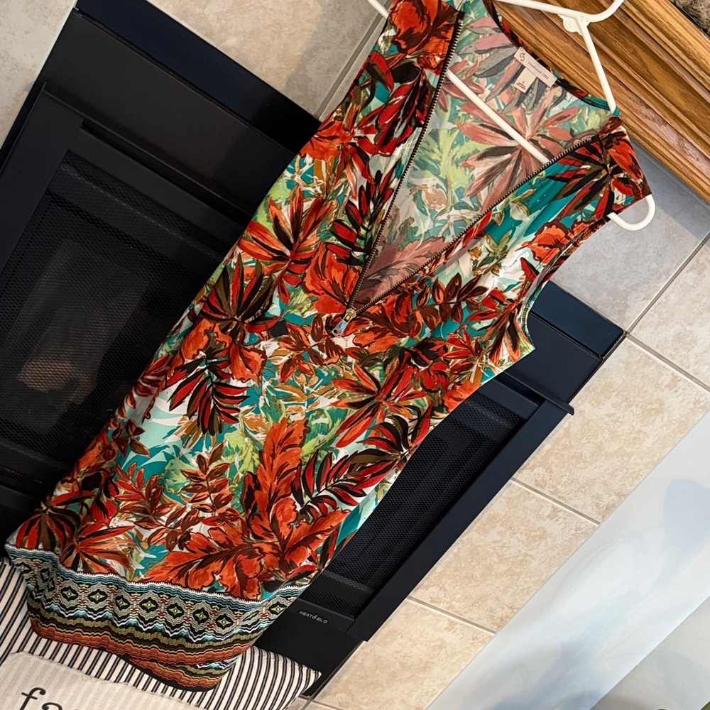 Floral V-Neck Sleeveless Dress